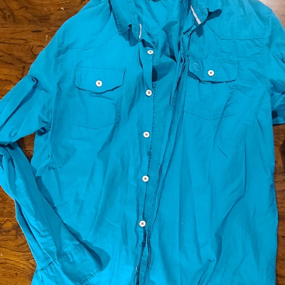 Blue medium mandi button up dress shirt - Picture 4 of 4